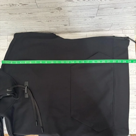 On Cloud Running Hoodie in Black - Picture 14 of 14